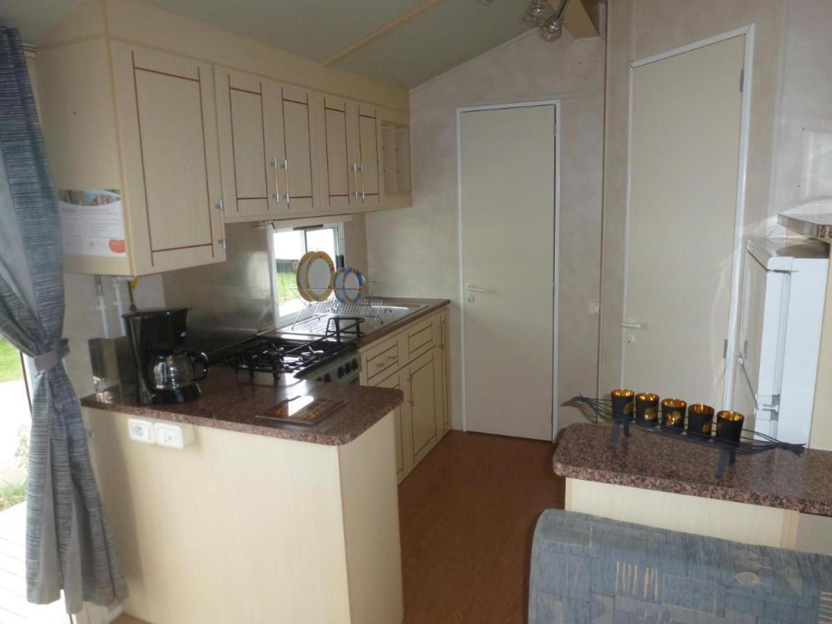 Sigean Mobil Home Dans Camping Tohapi Екстериор снимка